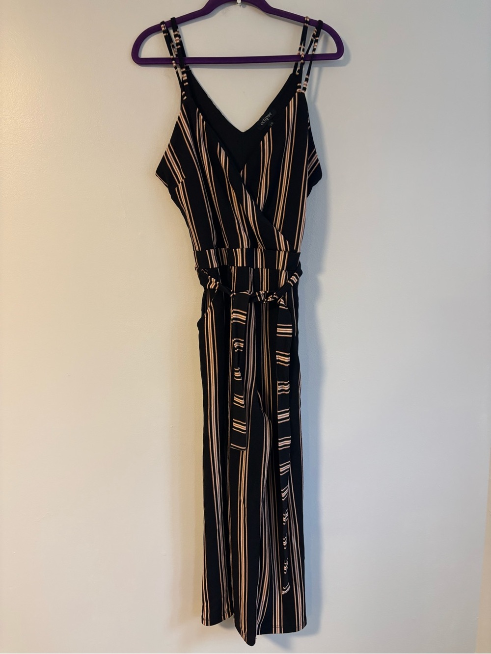 Eclipse black v-neck vertical stripe sleeveless belted jump suit size large